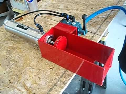 Hydraulic Can Crusher